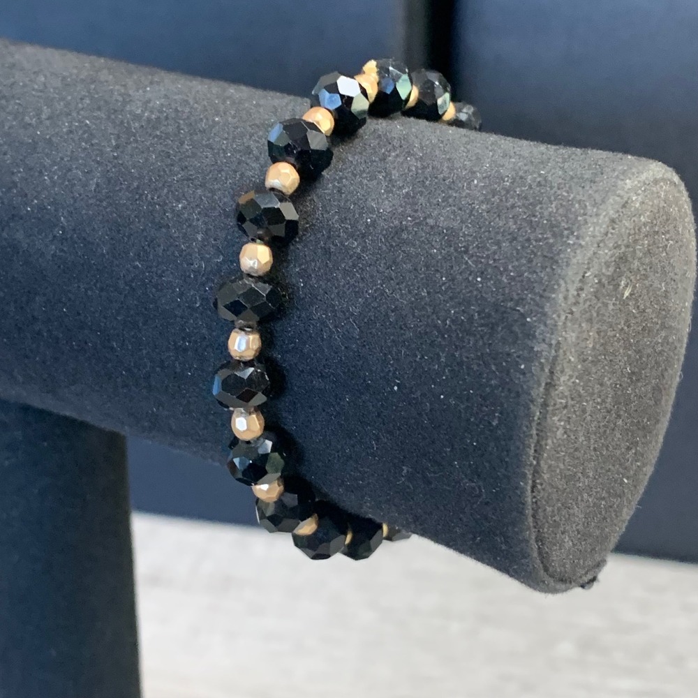 Black Faceted Glass Bead Gold Tone Spacer Stretch Bracelet Minimalist 6-6.5in